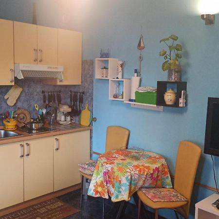 Apartmani Zute Рачишче Номер фото