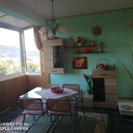 Apartmani Zute Рачишче Номер фото