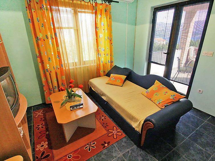 Apartmani Zute Рачишче Экстерьер фото